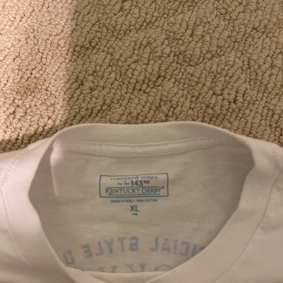 Vineyard Vines - Picture 2 of 3